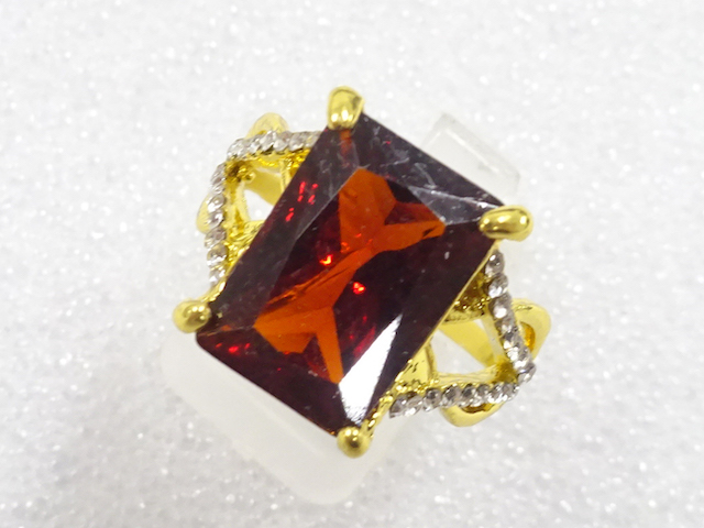 JAPANESE KIMONO / ANTIQUE COLORED STONE RING (SIZE 19)